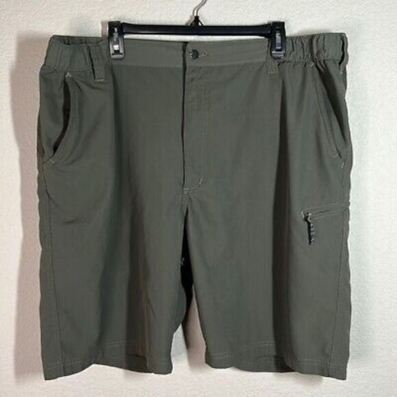 Wrangler Mens Outdoor Performance Side‎ Elastic Utility Short Size 42 Sage - Picture 1 of 8